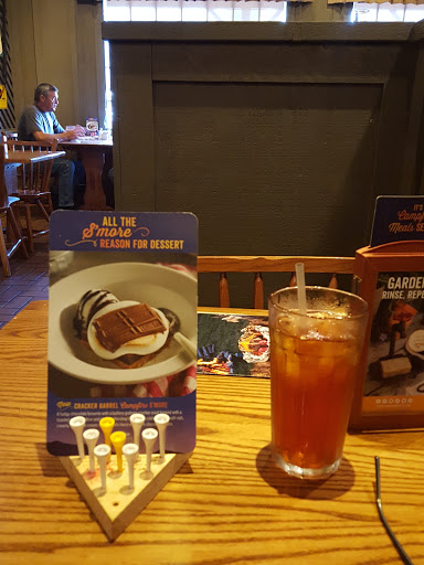 American Restaurant «Cracker Barrel Old Country Store», reviews and photos, 591 State Hwy 183, Piedmont, SC 29673, USA