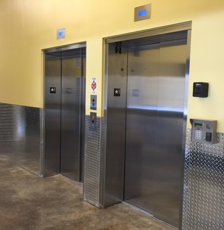 Self-Storage Facility «Safeguard Self Storage», reviews and photos, 6014 N California Ave, Chicago, IL 60659, USA