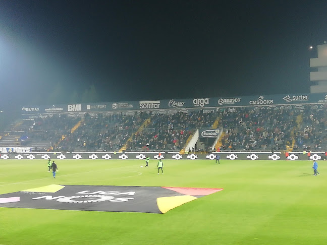 Estádio Municipal de Famalicão - Campo de futebol