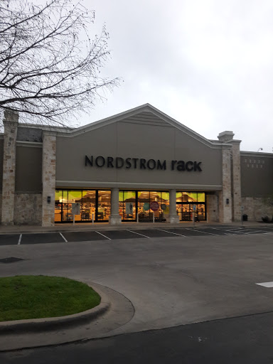Department Store «Nordstrom Rack Sunset Valley Shopping Center», reviews and photos, 5601 Brodie Ln, Sunset Valley, TX 78745, USA