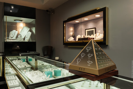 Jewelry Store «IMG Jewelers - Diamond Jewelry Store», reviews and photos, 5470 Mayfield Rd, Lyndhurst, OH 44124, USA