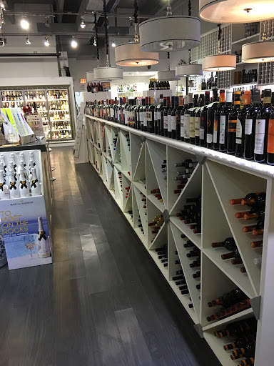 Liquor Store «Doral Wine & Spirits», reviews and photos, 10411 NW 41st St, Doral, FL 33178, USA