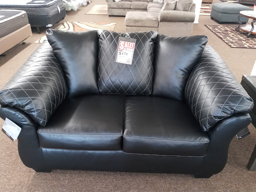 Muncie Furniture Outlet, 1010 E 29th St, Muncie, IN 47302, USA, 