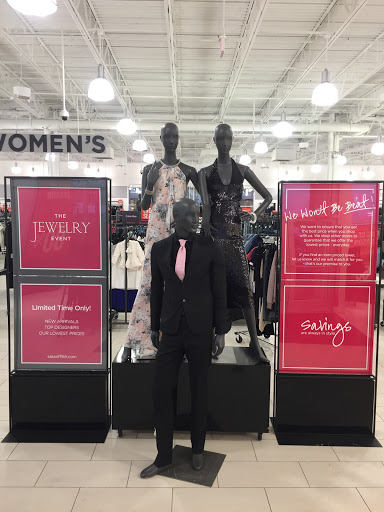 Department Store «Saks OFF 5TH», reviews and photos, 3885 Eagan Outlets Pkwy, Eagan, MN 55122, USA