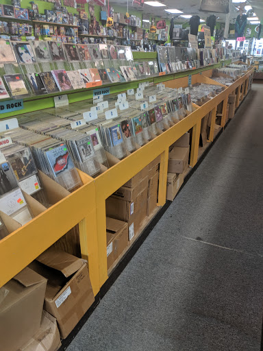 Record Store «Flipside Records», reviews and photos, 41 E 14 Mile Rd, Clawson, MI 48017, USA