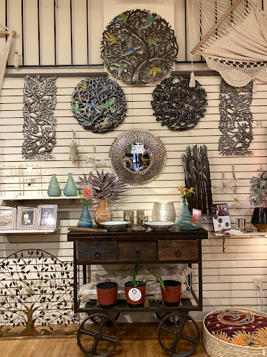 Home Goods Store «Ten Thousand Villages», reviews and photos, 105 W Main St, Charlottesville, VA 22902, USA