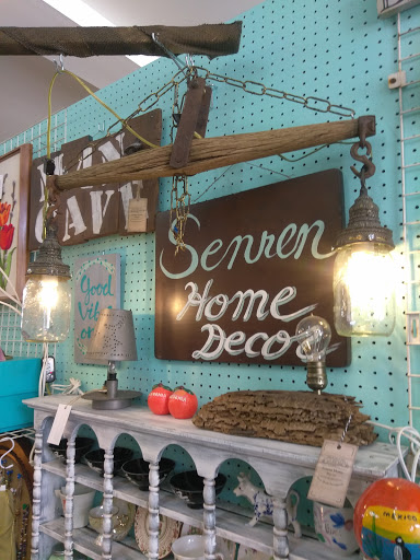 Seminole Heights Antiques is now RETRO MANIA VINTAGE MARKET