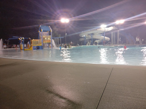 Water Park «Forest Park Aquatic Center», reviews and photos, 7501 Harrison St, Forest Park, IL 60130, USA