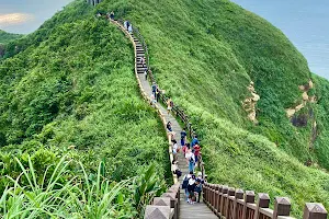 Bitoujiao Trail image