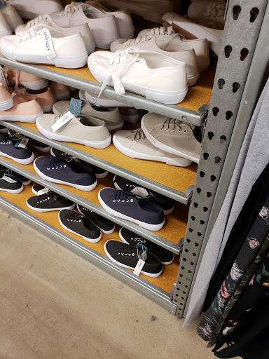 Clothing Store «Old Navy», reviews and photos, 755 NJ-18, East Brunswick, NJ 08816, USA