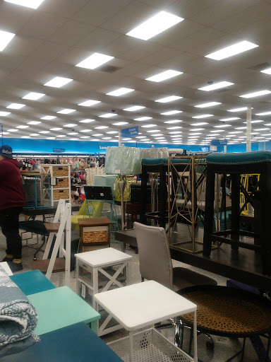 Clothing Store «Ross Dress for Less», reviews and photos, 8355 W Belmont Ave, River Grove, IL 60171, USA