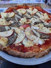 Plats et boissons du Pizzeria L'instant pizza à Saint-Pierre-en-Auge - n°17