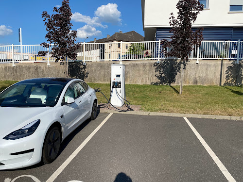 Borne de recharge de véhicules électriques Lidl Station de recharge Sarre-Union