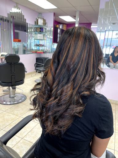 Beauty Salon «SAKHI SALON», reviews and photos, 939 W Golf Rd, Schaumburg, IL 60194, USA