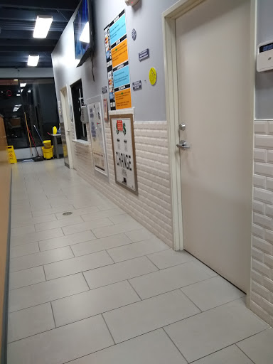 Laundromat «Spin Cycle Laundry Lounge», reviews and photos, 820 W Lodi Ave, Lodi, CA 95240, USA