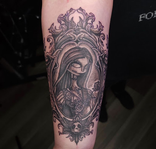 Explore mother daughter flower tattoo ideas, creative tattoo ideas in Reseda, available at Forbidden Culture Tattoo Studio