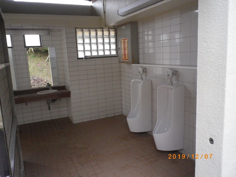 淡河町公園 女性用トイレ