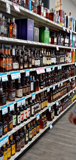 Liquor Store «Newport Liquor Store», reviews and photos, 2019 N Coast Hwy, Newport, OR 97365, USA