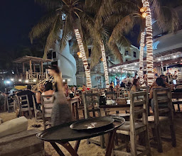 Zenzi Beach photo