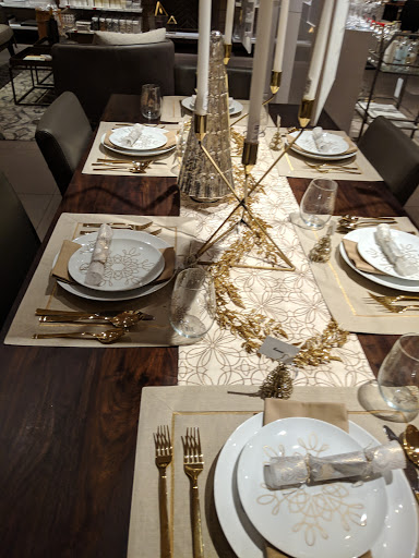 Furniture Store «Crate and Barrel», reviews and photos, 4589 La Jolla Village Dr, San Diego, CA 92122, USA