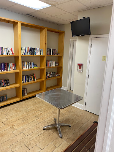 Laundromat «Laundry Depot», reviews and photos, 322 W Trenton Ave, Morrisville, PA 19067, USA