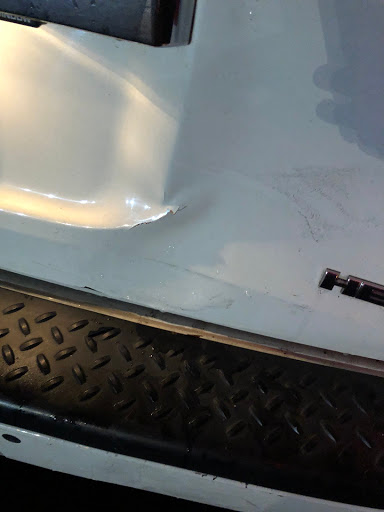 Auto Body Shop «Pat Bowles Paint & Body Shop», reviews and photos, 104 Maple St # D, Hendersonville, TN 37075, USA