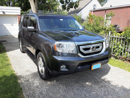 Auto Body Shop «Maaco Collision Repair & Auto Painting», reviews and photos, 500 Hicksville Rd, Massapequa, NY 11758, USA