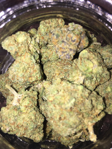 Tobacco Shop «Mary Janes Place Smoke Shop», reviews and photos, 1807 N Main St, Los Angeles, CA 90031, USA