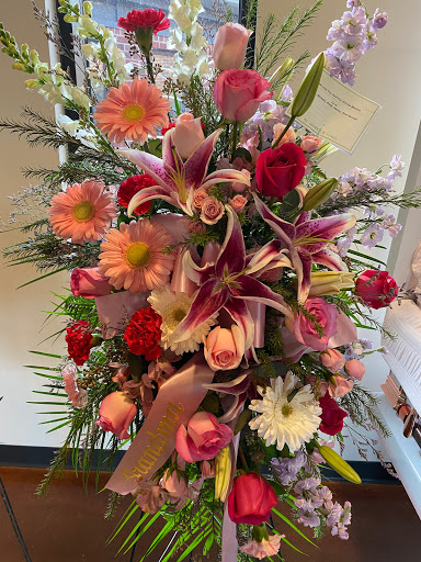 Florist «Mt. Washington Florist», reviews and photos, 1967 8 Mile Rd, Cincinnati, OH 45255, USA