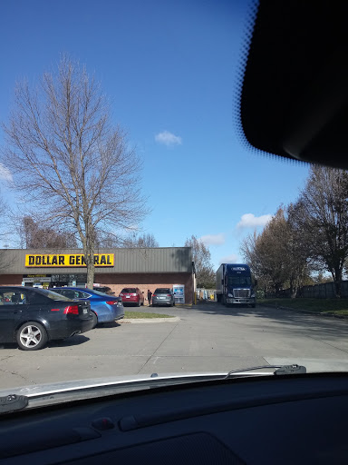 Discount Store «Dollar General», reviews and photos, 701 8th St SW, Altoona, IA 50009, USA