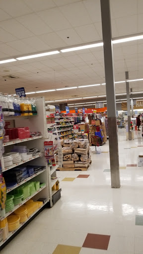 Grocery Store «Stop & Shop», reviews and photos, 35 Washington St, Lynn, MA 01904, USA