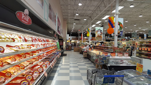 Shopping Mall «Sully Place Shopping Center», reviews and photos, 13884 Metrotech Dr, Chantilly, VA 20151, USA