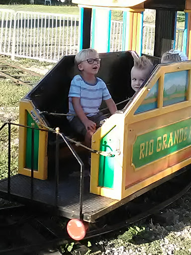 Shopping Mall «Village Square Mall», reviews and photos, 51 village Square Mall, Effingham, IL 62401, USA