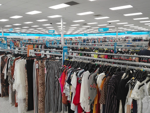 Clothing Store «Ross Dress for Less», reviews and photos, 1985 W Malvern Ave, Fullerton, CA 92833, USA