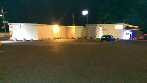 Studio One Lingerie, 845 US-1, Avenel, NJ 07001, USA, 