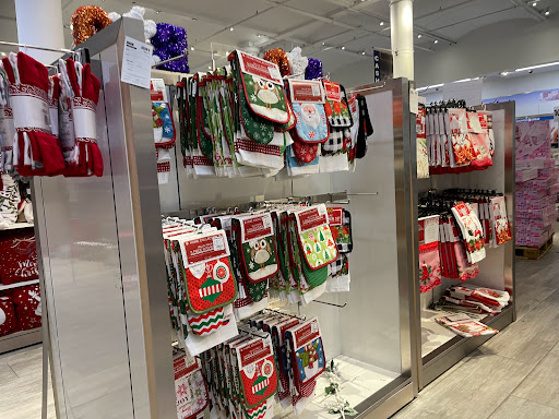 Shopping Mall «The Gallery», reviews and photos, 901 Market St, Philadelphia, PA 19107, USA