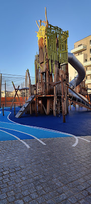 Aire de jeux à Cergy