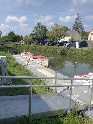 L'Escale du canal à Thénioux