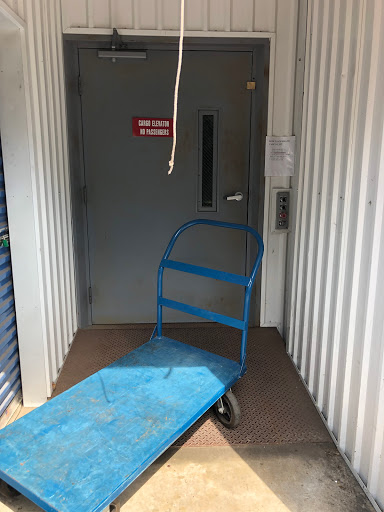 Self-Storage Facility «Somerset Self Storage», reviews and photos, 22 Van Veghten Dr, Bridgewater, NJ 08807, USA