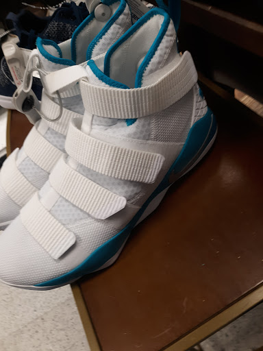 Clothing Store «Ross Dress for Less», reviews and photos, 1400 Lincoln Blvd, Venice, CA 90291, USA