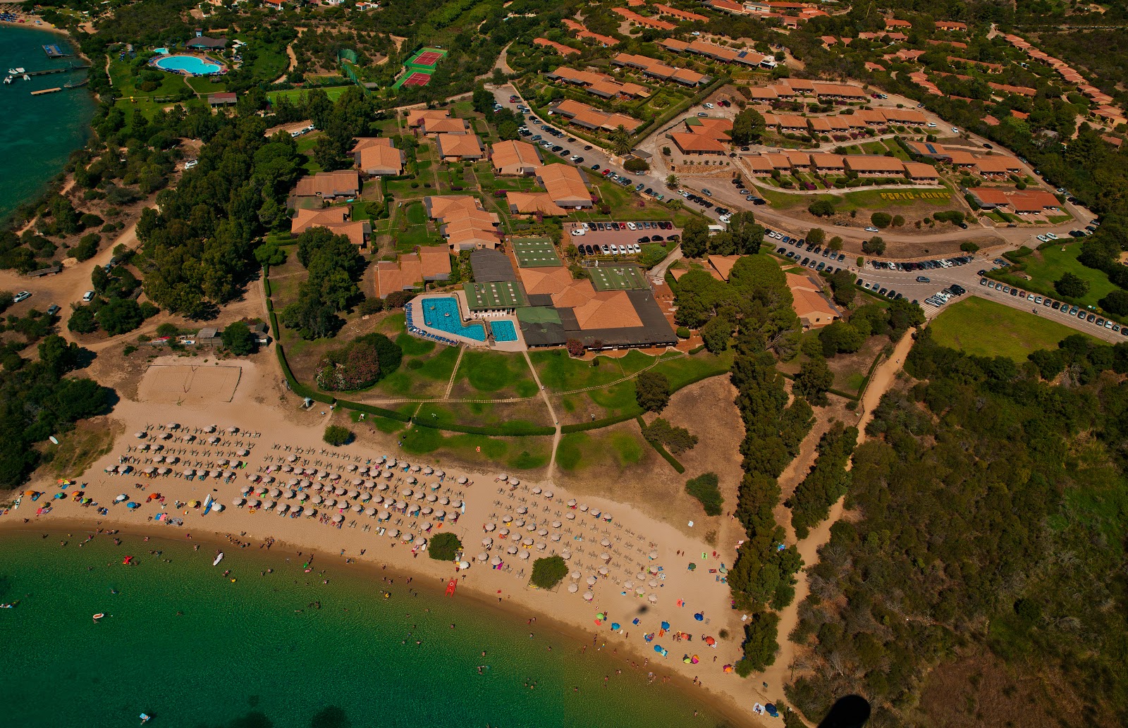Vena Longa Plajı'in fotoğrafı kısmen otel alanı