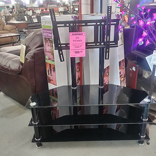 Furniture Store «Unclaimed Freight», reviews and photos, 2260 Industrial Dr, Bethlehem, PA 18017, USA