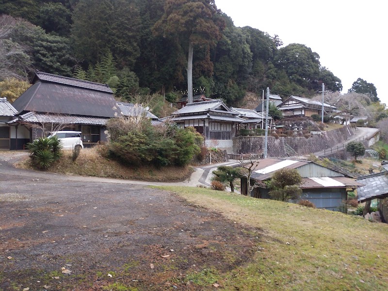 天神社 駐車場