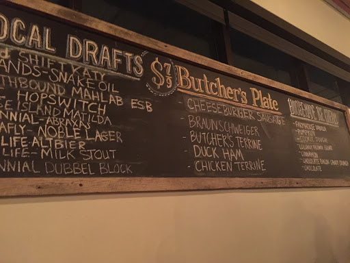 American Restaurant «The Block Restaurant Webster Groves», reviews and photos, 146 W Lockwood Ave, Webster Groves, MO 63119, USA