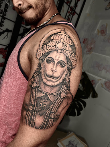 Explore free bird tattoo ideas, creative tattoo ideas in Southampton, available at Le Uke Tattoo Studio