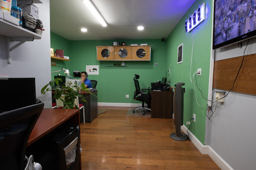 Hardware Store «Jamaica Hardware & Paints, inc.», reviews and photos, 13101 Jamaica Ave, Richmond Hill, NY 11418, USA