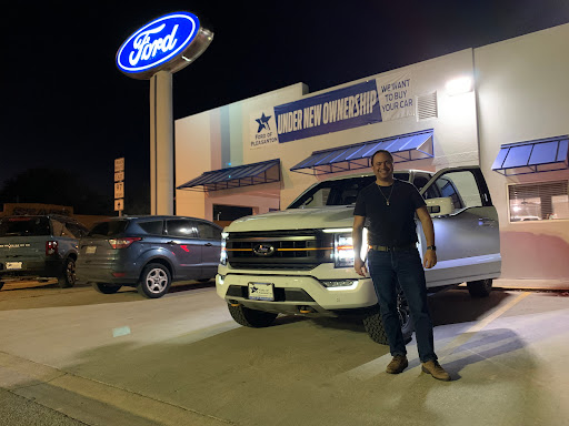 Ford Dealer «Kinsel Ford Pleasanton», reviews and photos, 121 S Main St, Pleasanton, TX 78064, USA
