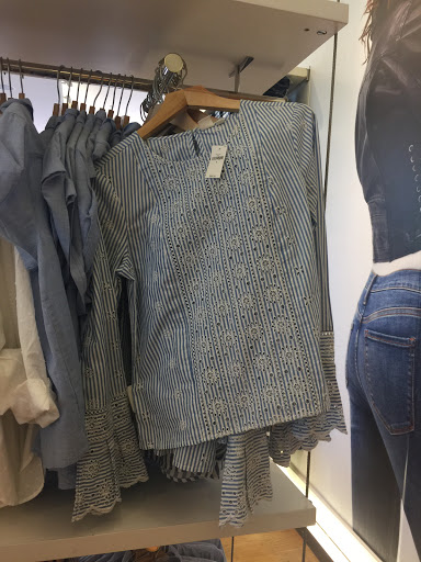 Clothing Store «Gap», reviews and photos, 1931 Wilshire Blvd, Santa Monica, CA 90403, USA