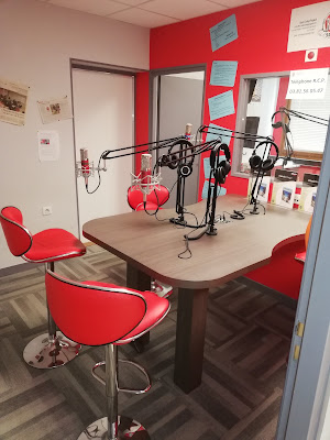RADIO COLLEGE PERGAUD à Pierrefontaine-les-Varans