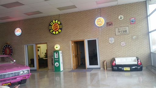 Used Car Dealer «319 Motors», reviews and photos, 2702 6th St SW, Cedar Rapids, IA 52404, USA